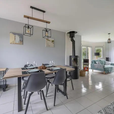 Maison Moderne Pour 5 - 950M Des Marais Holiday home